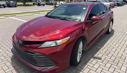 2020 Toyota Camry Hybrid XLE