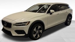 2022 Volvo V60 Cross Country T5