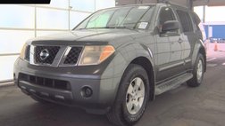 2005 Nissan Pathfinder XE