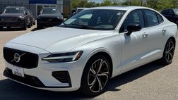 2023 Volvo S60 Recharge T8 Plus Dark Theme