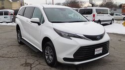 2024 Toyota Sienna LE 8-Passenger