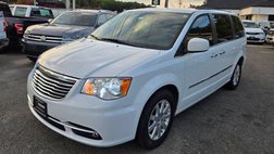 2016 Chrysler Town and Country Touring