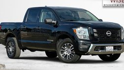 2023 Nissan Titan SV