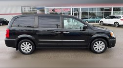 2015 Chrysler Town and Country Touring