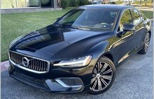 2021 Volvo S60 Recharge T8 Inscription