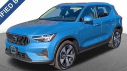 2023 Volvo XC40 B5 Plus Bright Theme