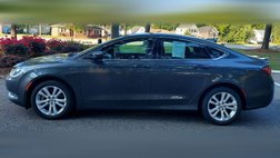 2017 Chrysler 200 Touring