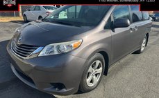 2015 Toyota Sienna LE