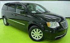 2014 Chrysler Town and Country Touring