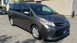 2018 Toyota Sienna LE