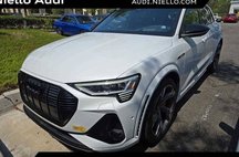 2022 Audi e-tron S quattro Prestige