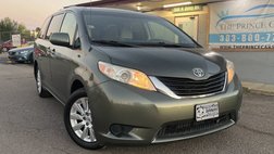 2014 Toyota Sienna LE 7-Passenger