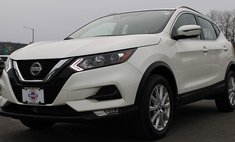 2022 Nissan Rogue Sport SV