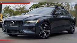 2022 Volvo S60 Recharge T8 R-Design