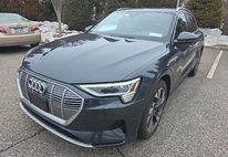 2023 Audi e-tron quattro Premium Plus