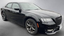 2022 Chrysler 300 S V8