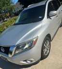 2016 Nissan Pathfinder S