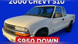 2000 Chevrolet S-10 Base
