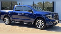 2024 Nissan Titan SV