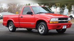 2000 Chevrolet S-10 LS