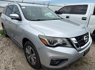 2017 Nissan Pathfinder SV