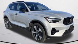 2025 Volvo XC40 B5 Plus Dark Theme