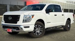 2023 Nissan Titan SV