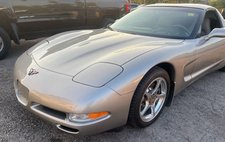 2001 Chevrolet Corvette Base