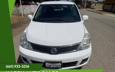 2011 Nissan Versa 1.8 S
