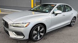 2023 Volvo S60 Recharge T8 Ultimate Bright Theme