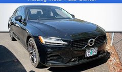 2022 Volvo S60 Recharge T8 R-Design Expression