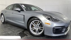 2022 Porsche Panamera Standard