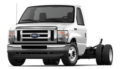 2025 Ford E-Series E-450 SD