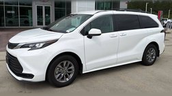 2024 Toyota Sienna LE 8-Passenger