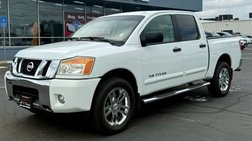 2014 Nissan Titan SV