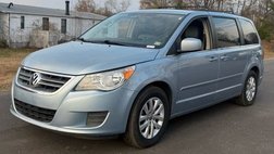 2012 Volkswagen Routan SE
