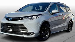 2025 Toyota Sienna Woodland Edition