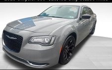 2018 Chrysler 300 Touring