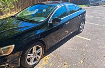 2015 Volvo S60 T5 Drive-E Platinum