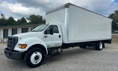 2015 Ford 26ft Box