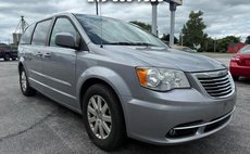 2013 Chrysler Town and Country Touring