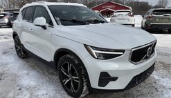 2023 Volvo XC40 B5 Core