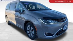 2017 Chrysler Pacifica Hybrid Platinum