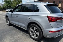 2022 Audi Q5 quattro Premium Plus 40 TFSI