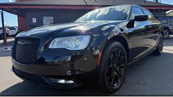 2017 Chrysler 300 Limited