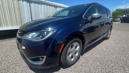 2017 Chrysler Pacifica Hybrid Platinum