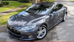 2015 Tesla Model S 90D
