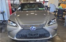 2021 Lexus ES 300h Luxury