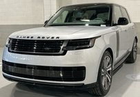 2025 Land Rover Range Rover P615 SV