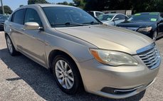2013 Chrysler 200 Touring